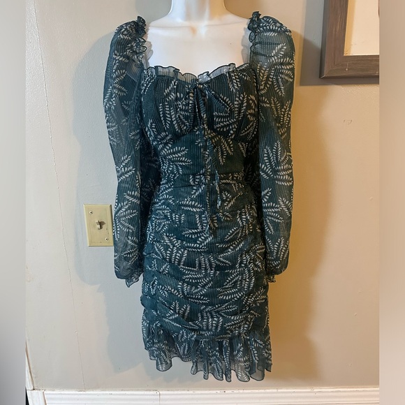 Dress - Picture 1 of 5